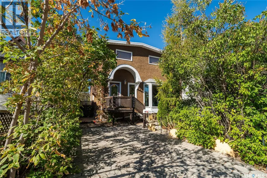 2256 PASQUA STREET, Regina, SK S4T4M4