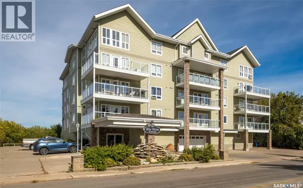 Prince Albert, SK S6V0A6,105 586 River STREET E