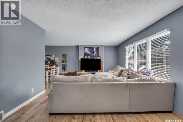 Saskatoon, SK S7H3B8,15 Moxon CRESCENT