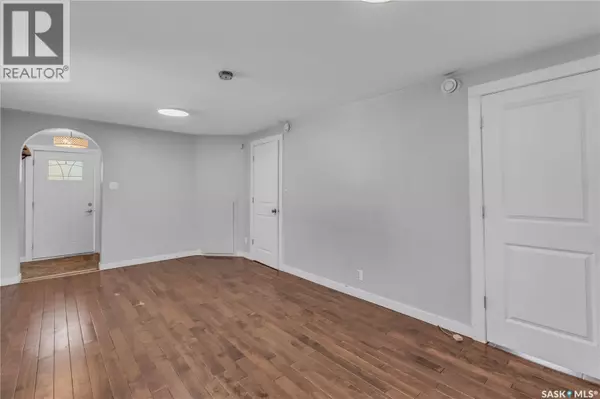 Saskatoon, SK S7H1J1,204 4th STREET E