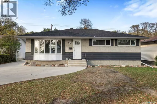 3802 25th AVENUE, Regina, SK S4S1L9