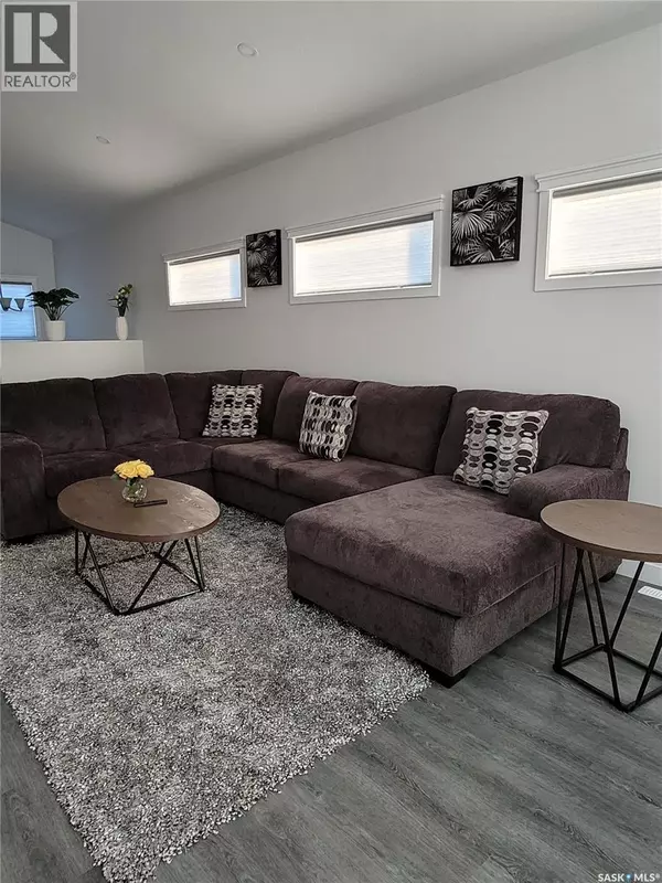 Saskatoon, SK S7L6K8,539 Ells CRESCENT