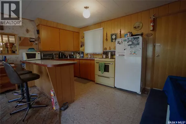 Regina Beach, SK S0G4C0,608 Nicoll LANE