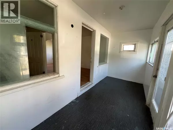 Saskatoon, SK S7M1X8,221 I AVENUE S
