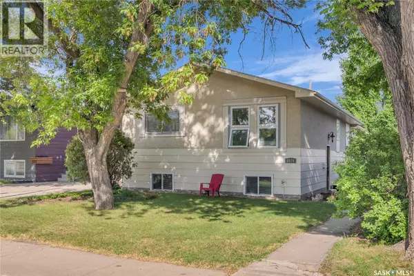 1534 9th AVENUE N, Saskatoon, SK S7K2Z7