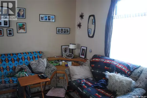 Regina, SK S4T2C3,1346 Rae STREET