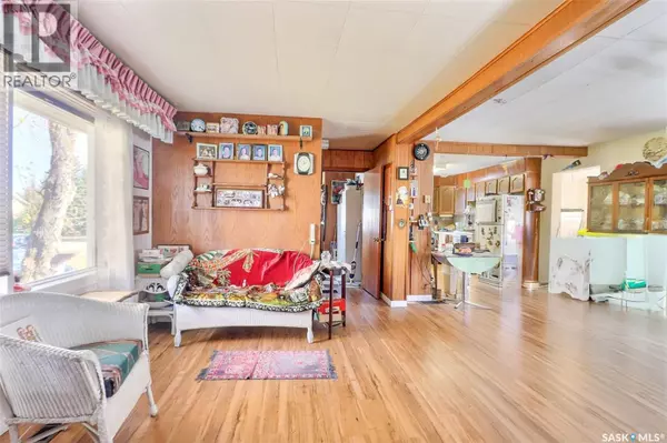 Buckland Rm No. 491, SK S6V5R3,258 Pine STREET