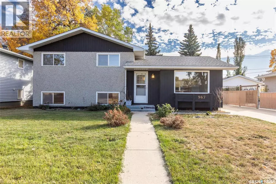 967 James STREET, Moose Jaw, SK S6H3H5