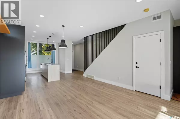 Saskatoon, SK S7L0C5,319 25th STREET W