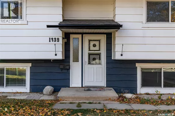 Moose Jaw, SK S6H7G6,1339 SPADINA STREET W