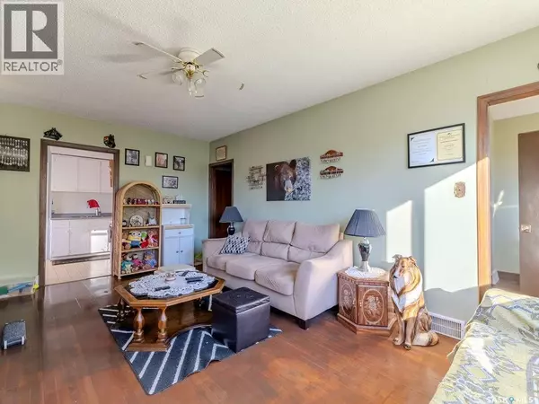 Prince Albert, SK S6V1A3,200 11th STREET E