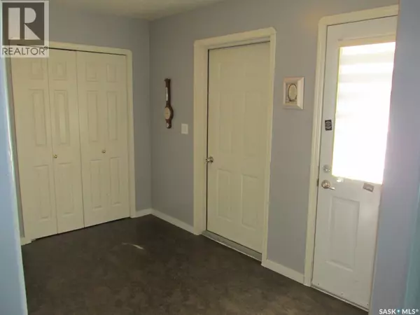 Nipawin, SK S0E1E0,613 9th AVENUE W