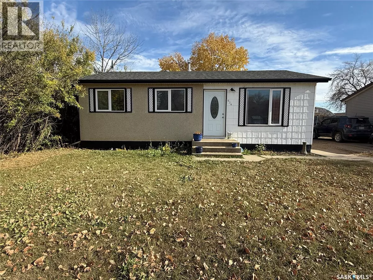 Humboldt, SK S0K2A0,634 3rd STREET