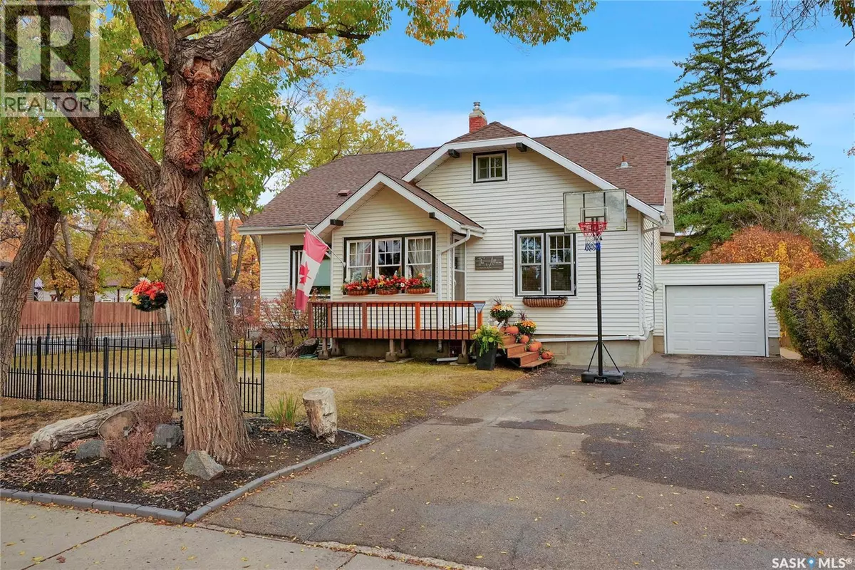 Moose Jaw, SK S6H0X7,845 Alder AVENUE