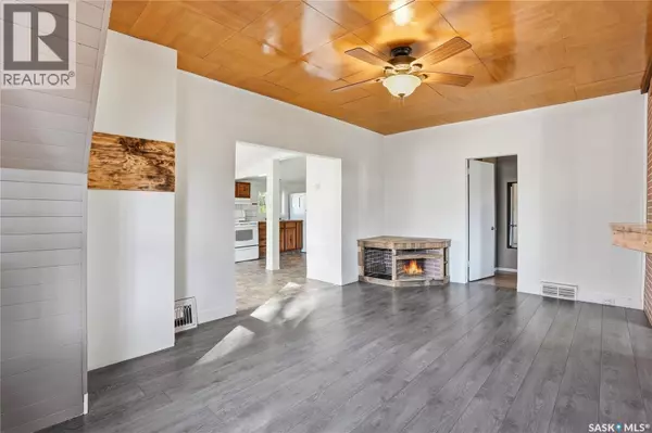 Asquith, SK S0K0J0,450 Charles STREET