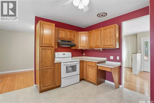 Saskatoon, SK S7H2Z9,515 GARRISON CRESCENT