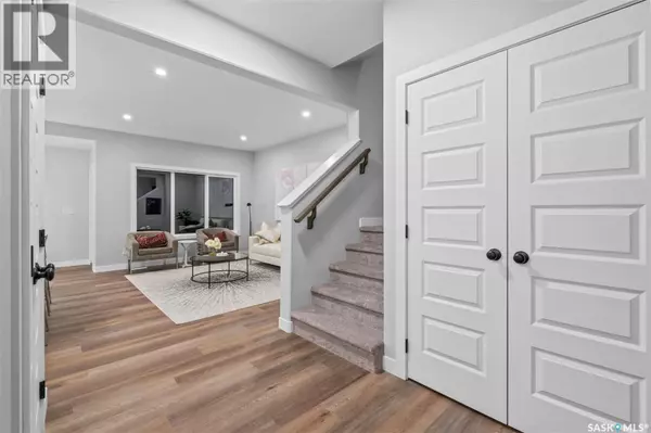 Saskatoon, SK S7W0L8,102 Kostiuk CRESCENT