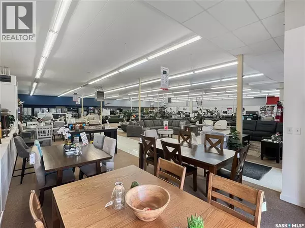 Humboldt, SK S0K2A0,640 Main STREET