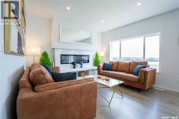 Regina, SK S4V3W3,3033 Bellegarde CRESCENT