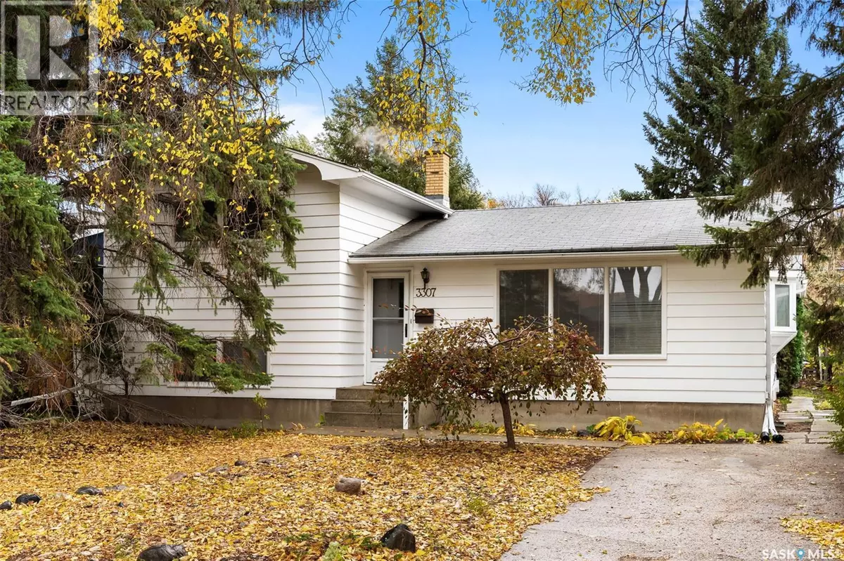 Regina, SK S4S2N1,3307 28th AVENUE