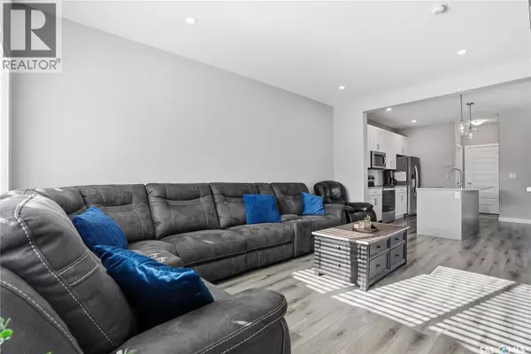 Saskatoon, SK S7W0Z4,677 Feheregyhazi BOULEVARD