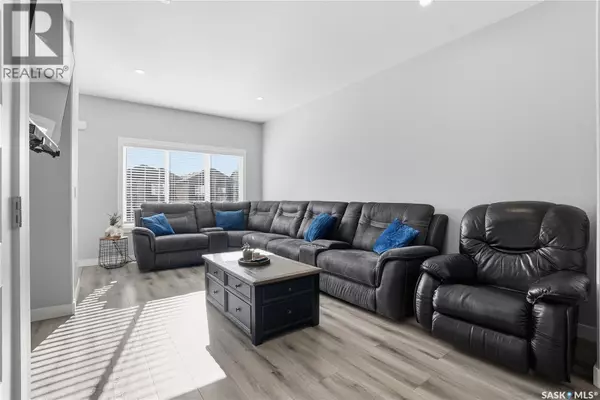 Saskatoon, SK S7W0Z4,677 Feheregyhazi BOULEVARD