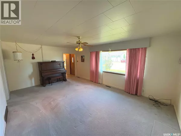 Fort Qu'appelle, SK S0G1S0,235 Company AVENUE S