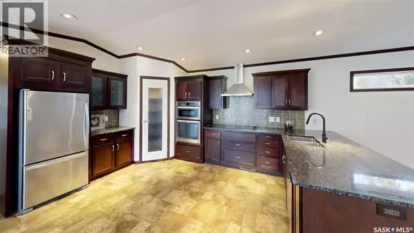 Pilot Butte, SK S0G3Z0,61 Walters COURT