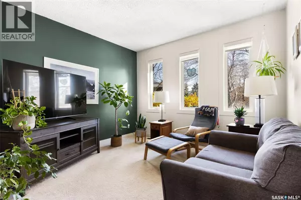 Regina, SK S4Y1C6,238 Hector CRESCENT N