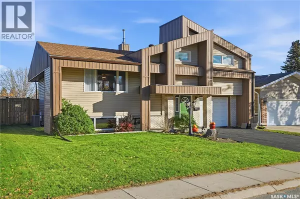 415 Wathaman CRESCENT, Saskatoon, SK S7K4P8