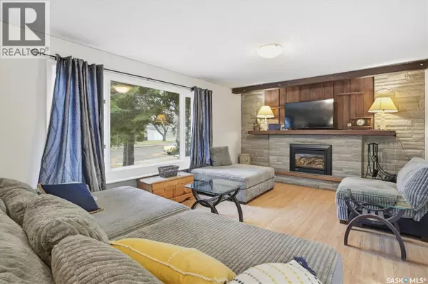 Saskatoon, SK S7M0L3,2230 St Patrick AVENUE