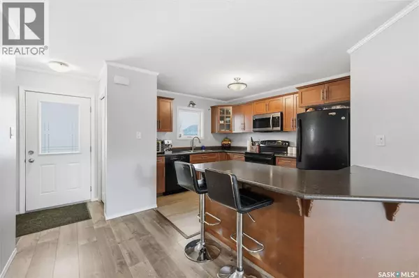 Saskatoon, SK S7T0T5,108 275 Pringle LANE