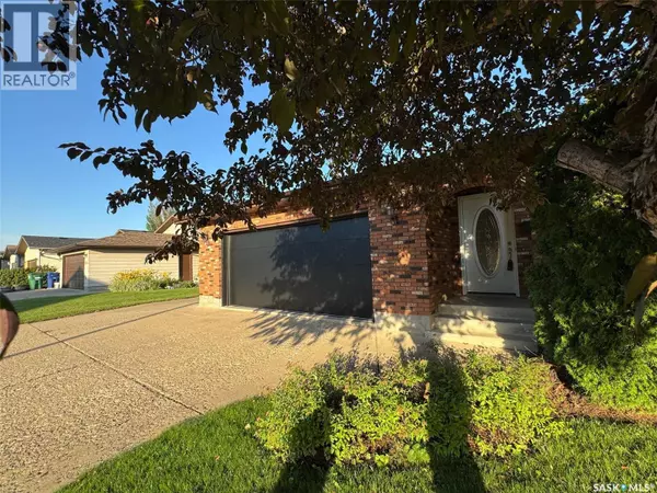 Saskatoon, SK S7J4L3,418 Emerald CRESCENT