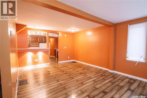 Regina, SK S4T4E1,721 King STREET