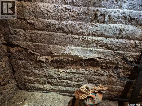 Saskatoon, SK S7L2N1,818 K AVENUE N