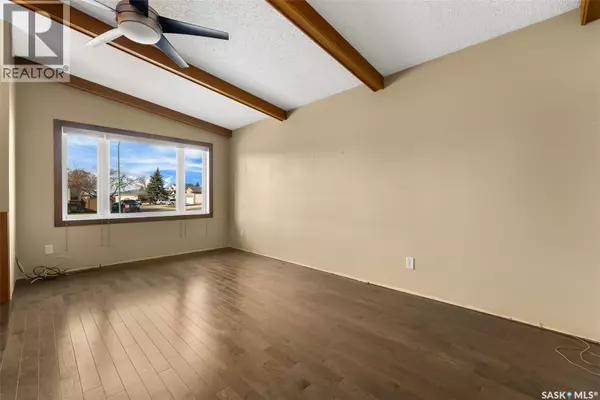 Regina, SK S4X4G7,1631 HIRD COURT N