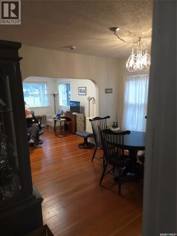 Saskatoon, SK S7L1W2,505 F AVENUE N