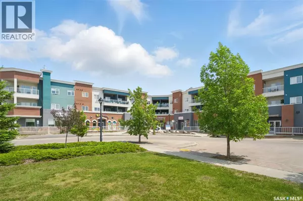 Saskatoon, SK S7W0T2,305 412 Willowgrove SQUARE