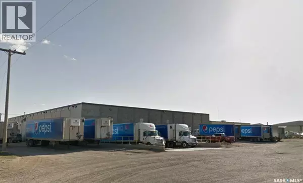 Saskatoon, SK S7K3V1,830 43rd STREET E