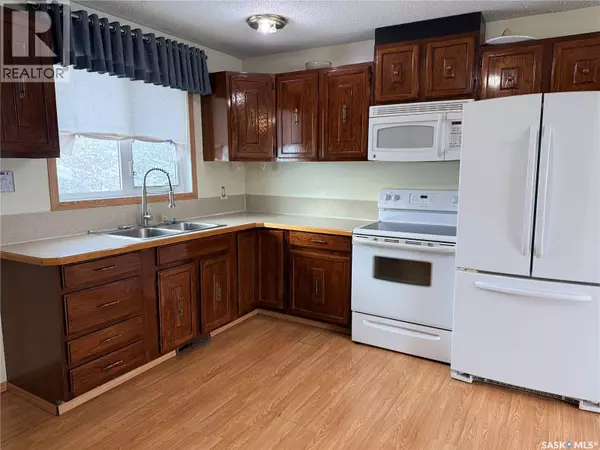 Estevan, SK S4A0E8,530 First STREET