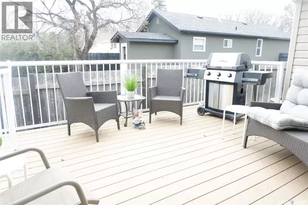 Assiniboia, SK S0H0B0,401 3rd AVENUE E