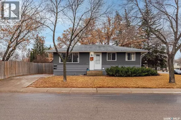 124 McMaster CRESCENT, Saskatoon, SK S7H4E2