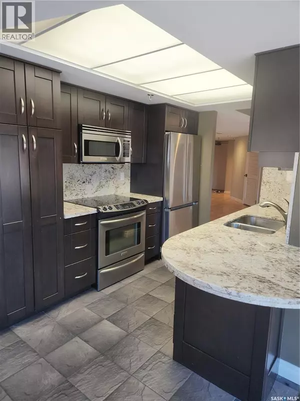 Saskatoon, SK S7K6X7,570 424 Spadina CRESCENT E