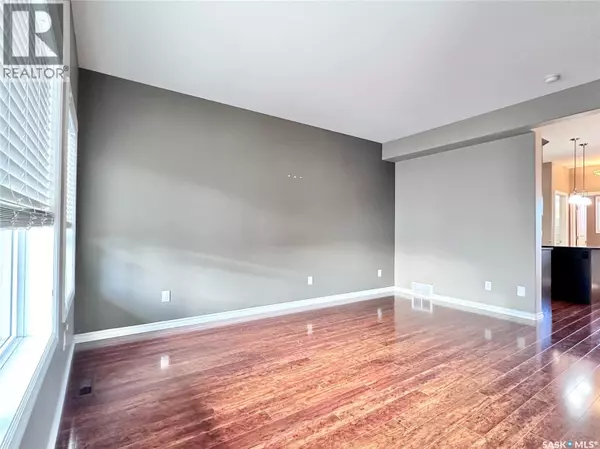 Saskatoon, SK S7W0H7,1026 Willowgrove CRESCENT