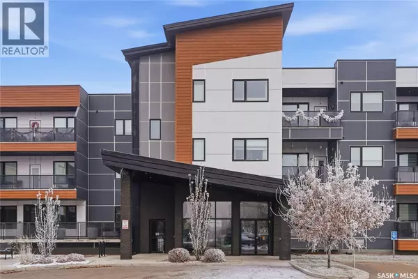 220 105 Willis CRESCENT, Saskatoon, SK S7T0Z3