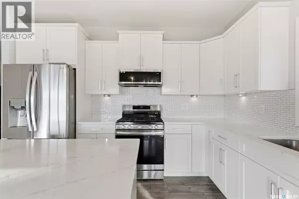 Saskatoon, SK S7V0S3,196 Burgess CRESCENT