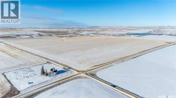 8 Quarters - Kayville, Key West Rm No. 70, SK S0H2C0