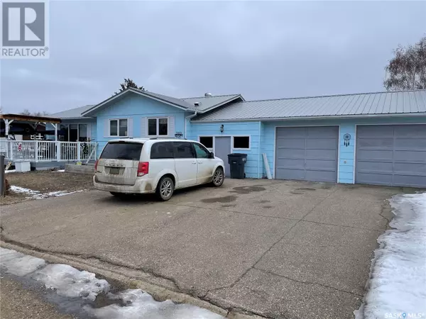 Coronach, SK S0H0Z0,303 Westview DRIVE