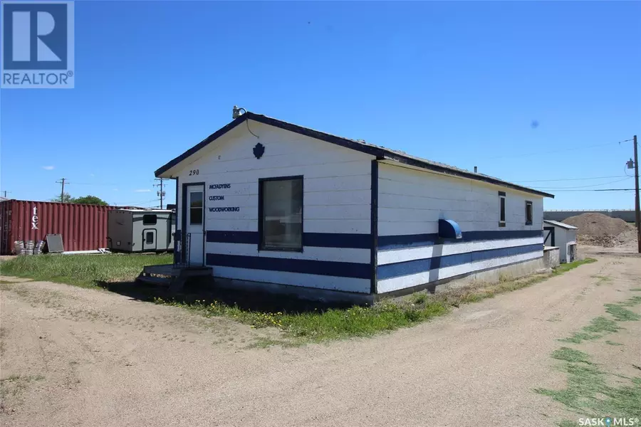 290 2nd AVENUE W, Shaunavon, SK S0N2M0