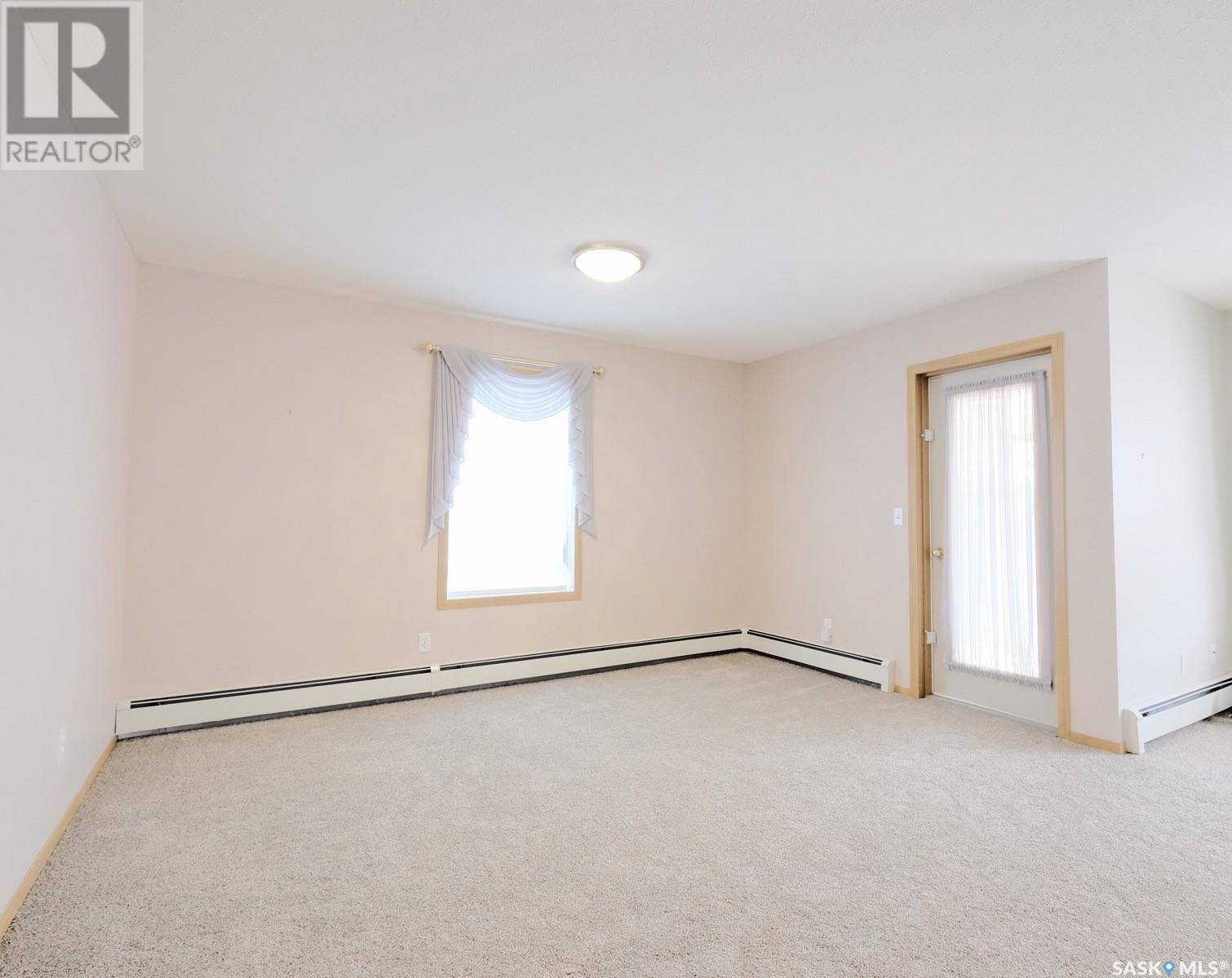 Rosetown, SK S0L2V0,202 212 3rd AVENUE E
